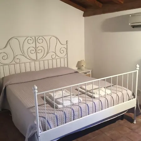 Borgo Degli Aranci *